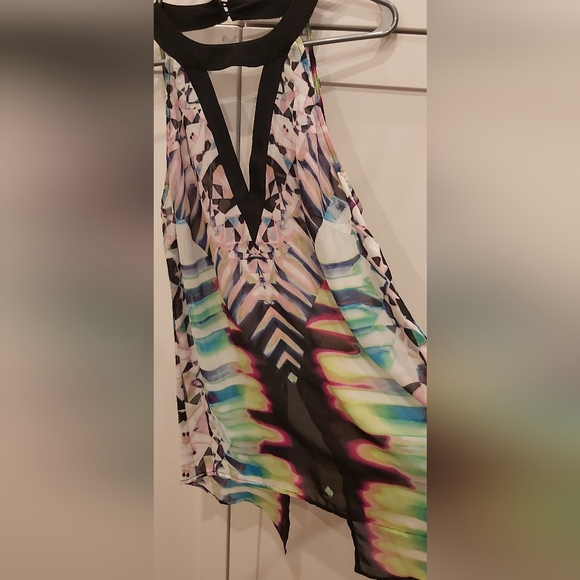 Bisou Bisou watercolor halter top - Picture 3 of 9